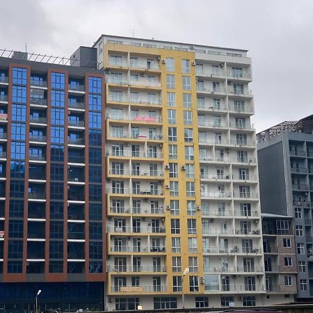 Бежевые Апартаменты Batumi Kültér fotó